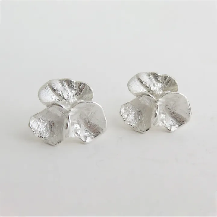 Ohrstecker Drei Blütenblätter - silber