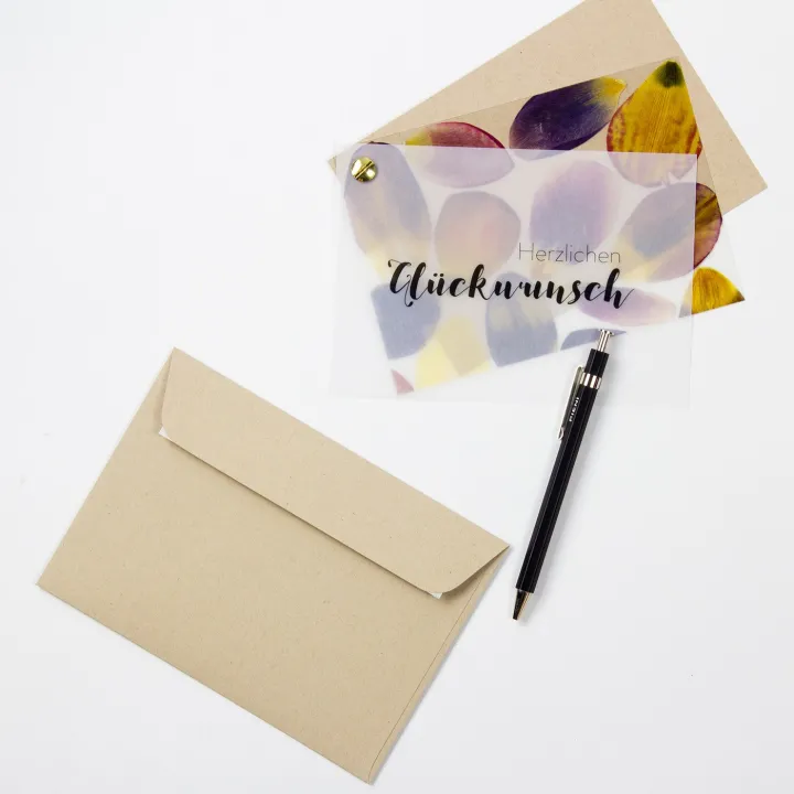 Handgepresste Pflanzenkarten Flower Press I Herzlichen Glückwunsch von Fidea Design