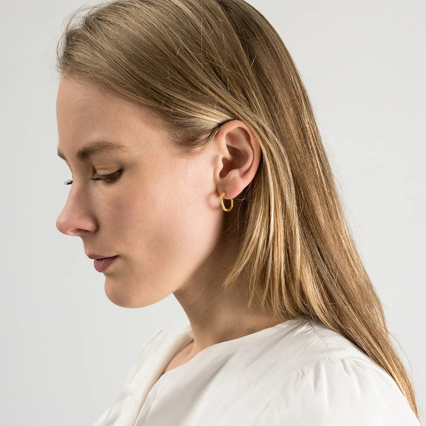 Produktbild-Ohrringe Struktur-Ring - klein - gold