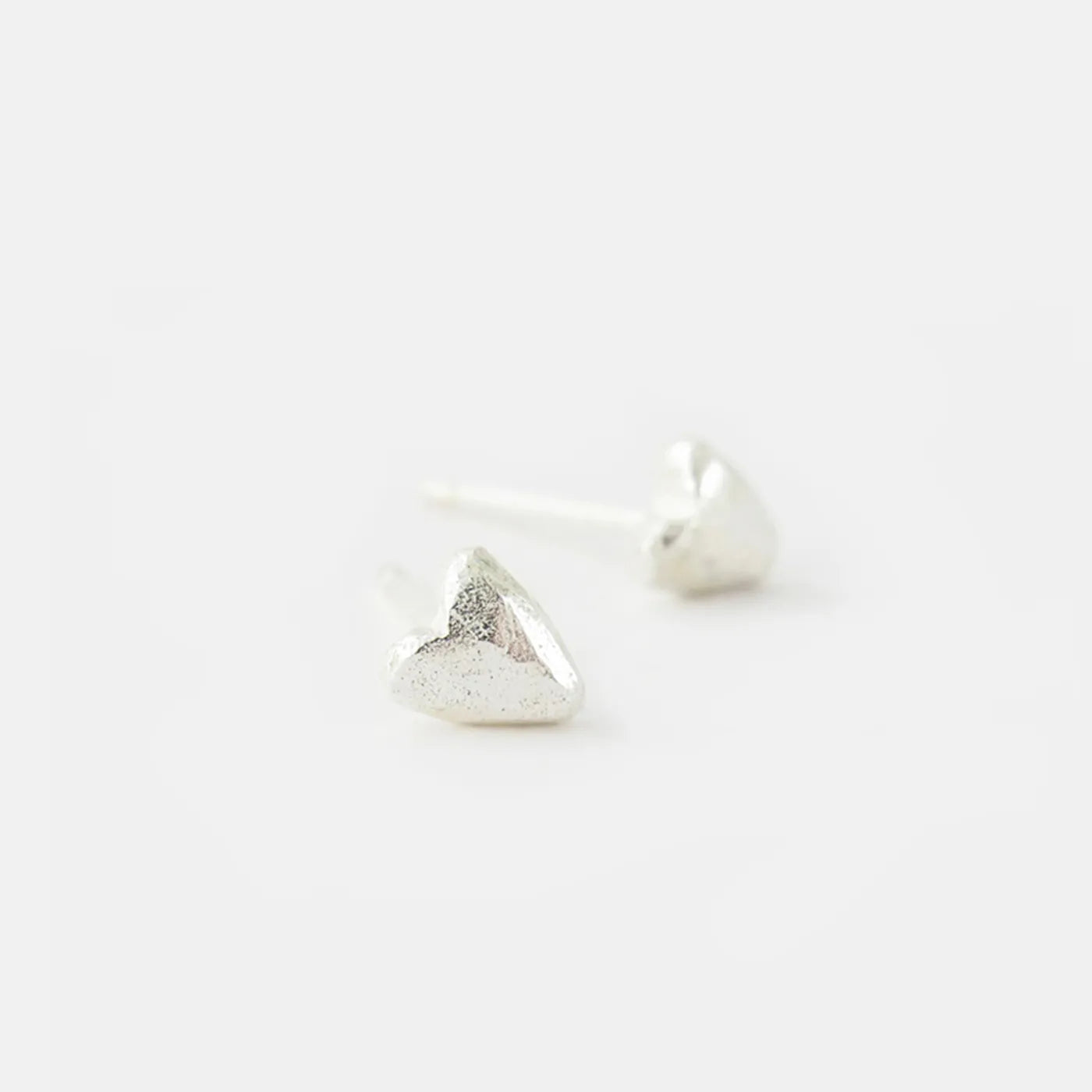 Produktbild-Ohrstecker Herz - silber