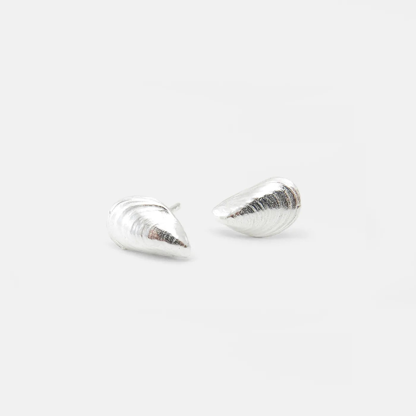 Produktbild-Ohrstecker Muschel - silber