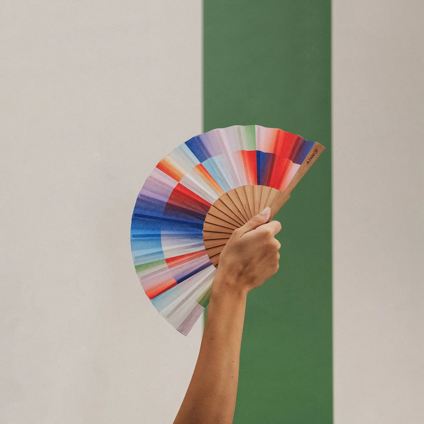 FAN - RAINBOW SPIN