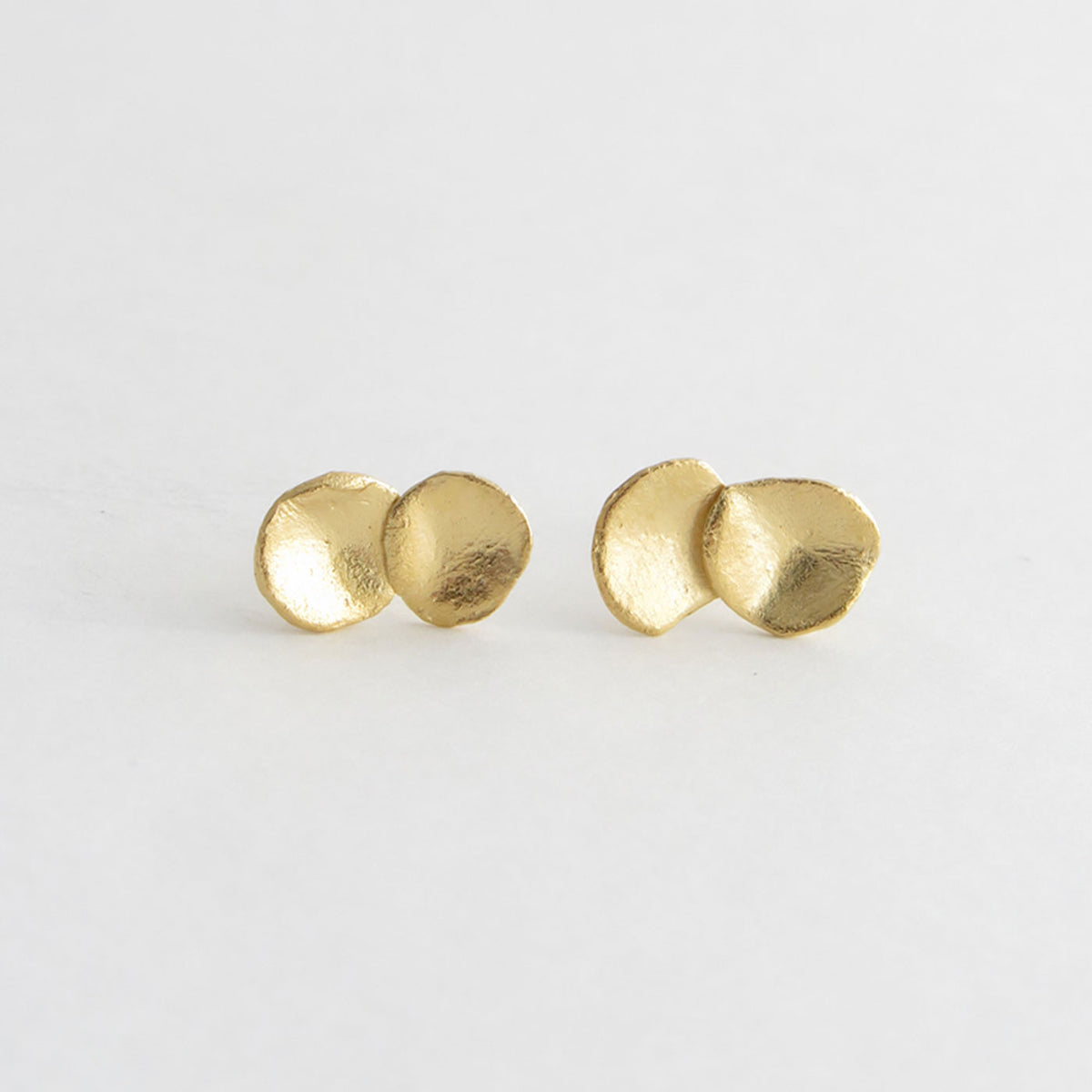 Produktbild - Ohrstecker Doppelschale - gold