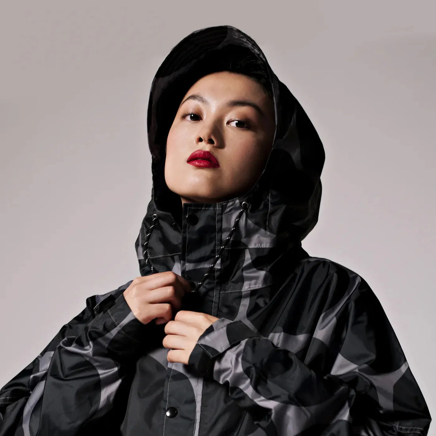 Produktbild Rain Poncho - Black Polka